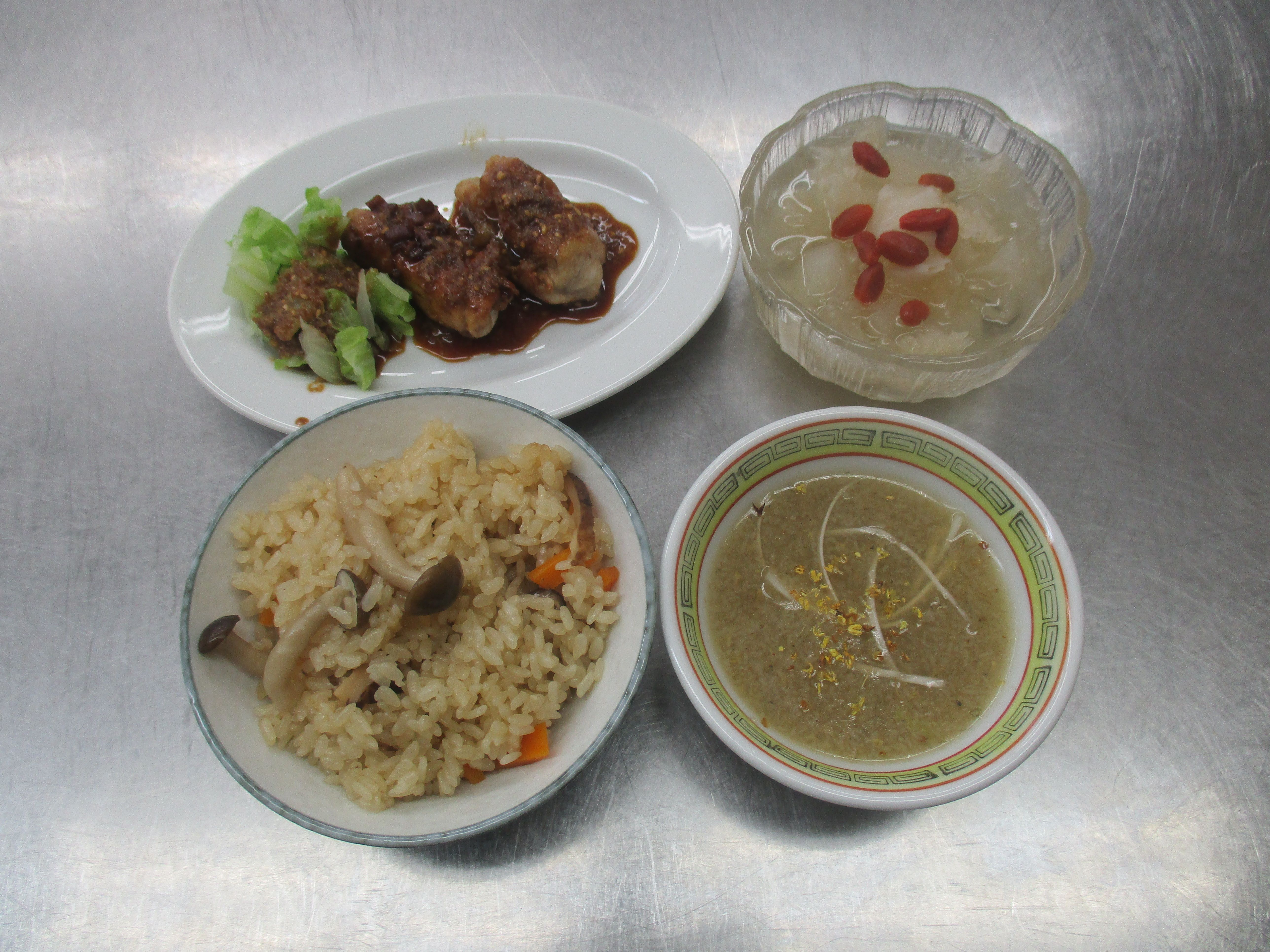 実習した秋の薬膳料理