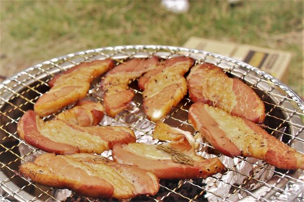 豚バラ肉の燻製